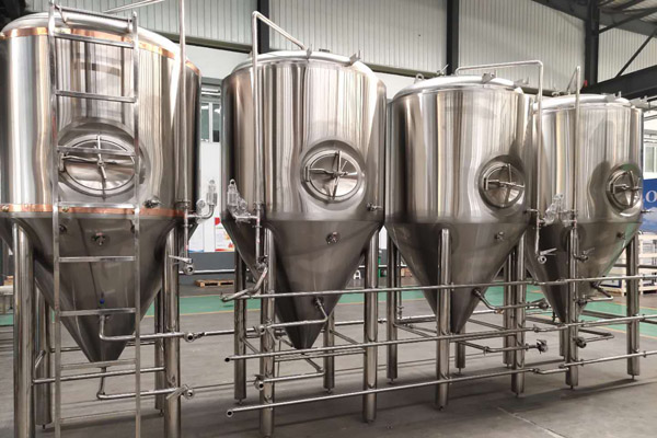 400L酒吧啤酒设备 400L酒吧啤酒设备